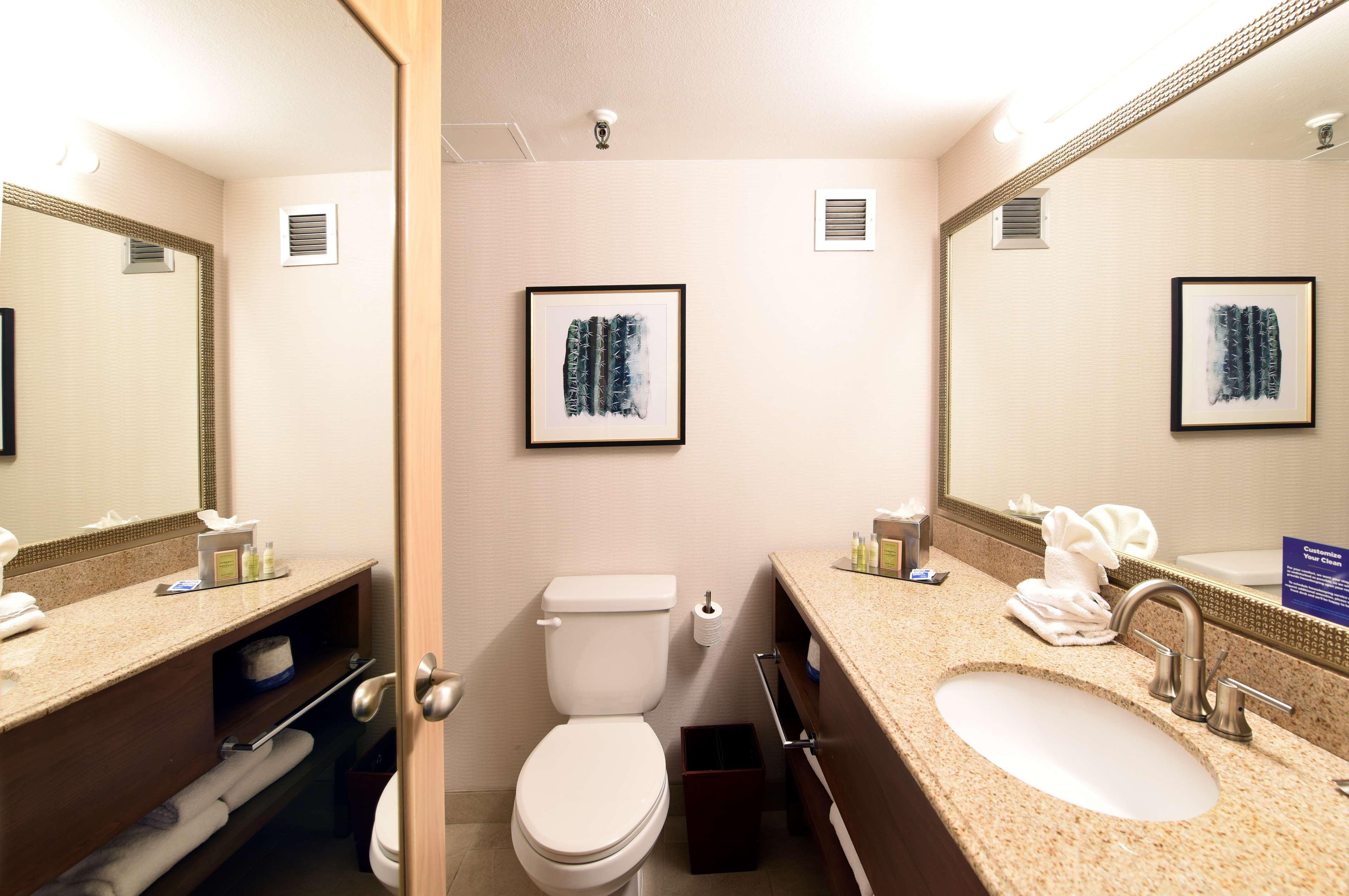 Doubletree By Hilton Tucson-Reid Park Ξενοδοχείο Εξωτερικό φωτογραφία